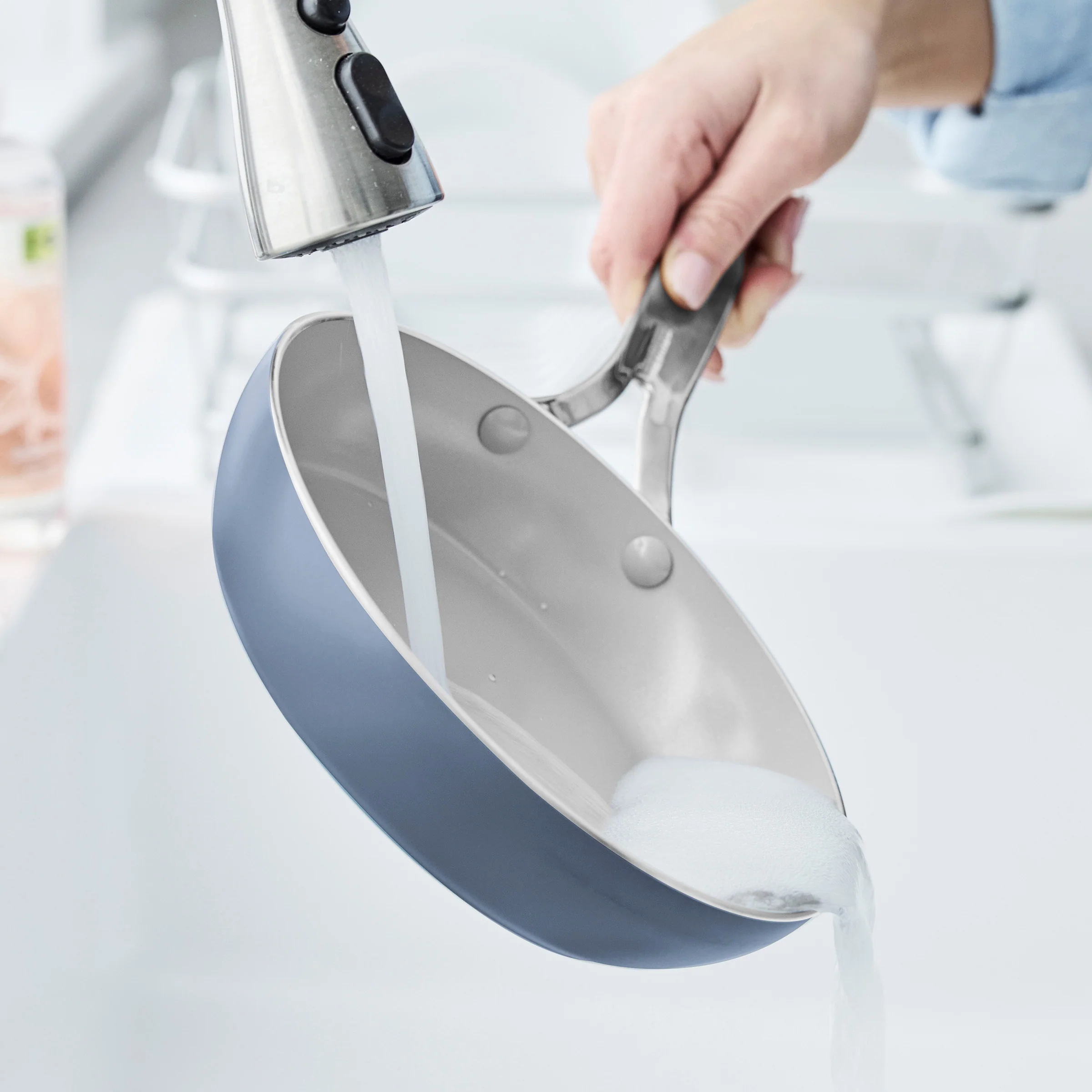 Nova Ceramic Nonstick 8 Frypan | Ocean