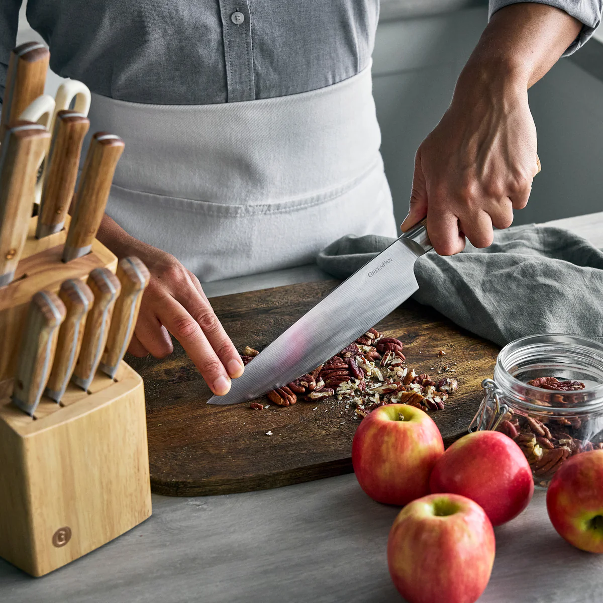 Elite Cutlery 13-Piece Knife Block Set with Light-Wood Handles