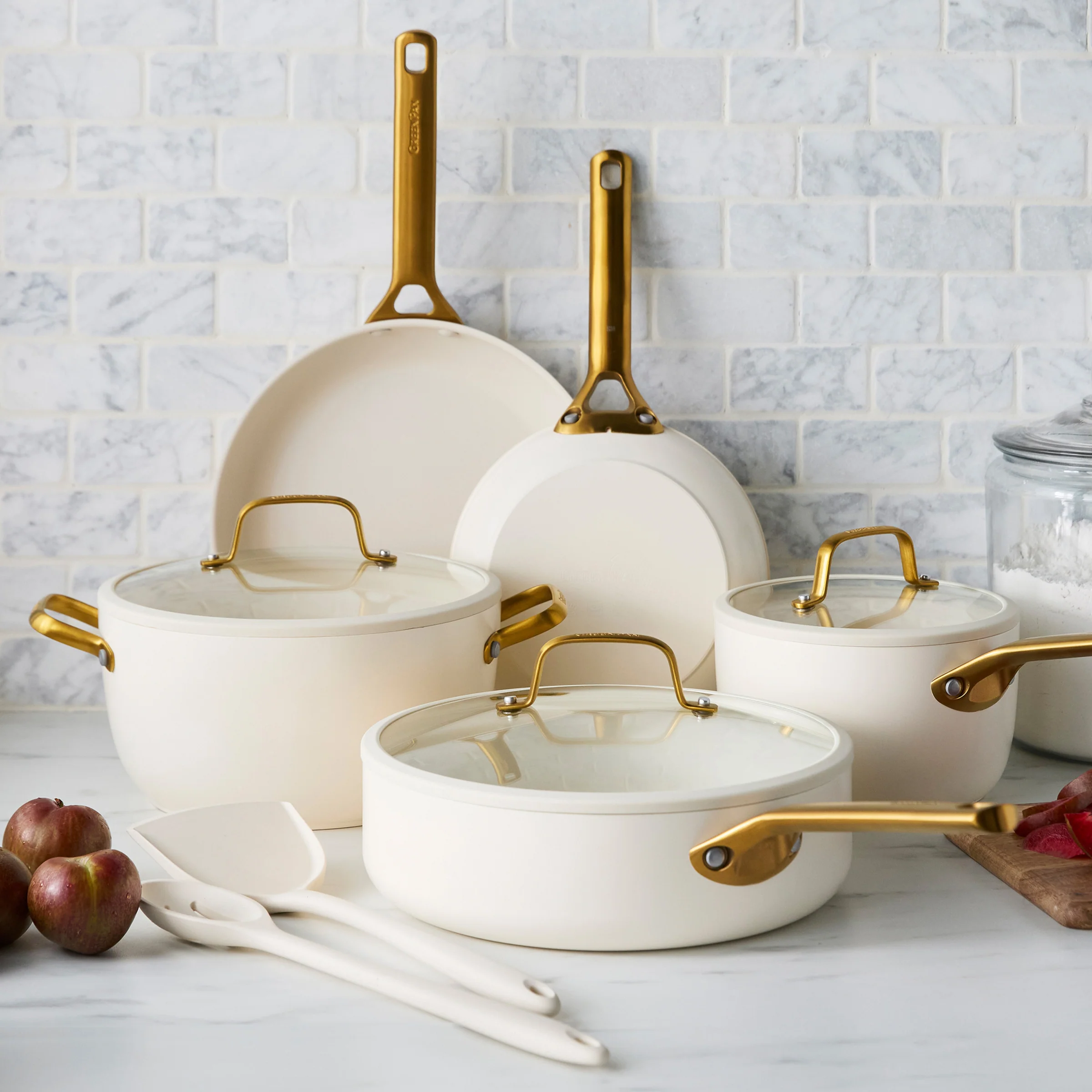 Reserve Pro 18-Piece Cookware & Bakeware Set | Cream