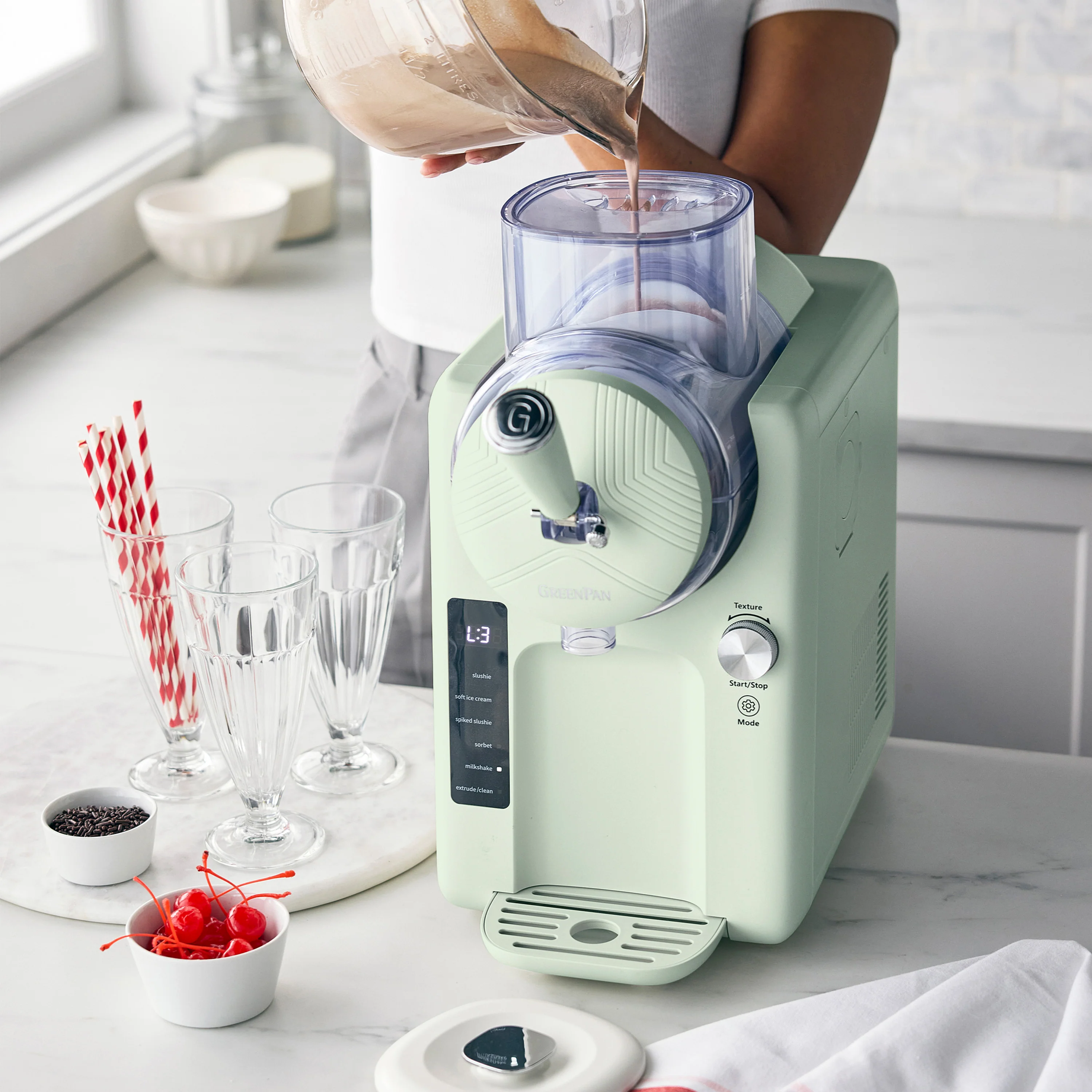 Frost 15-in-1 Ice Cream & Frozen Drink Maker | Pistachio