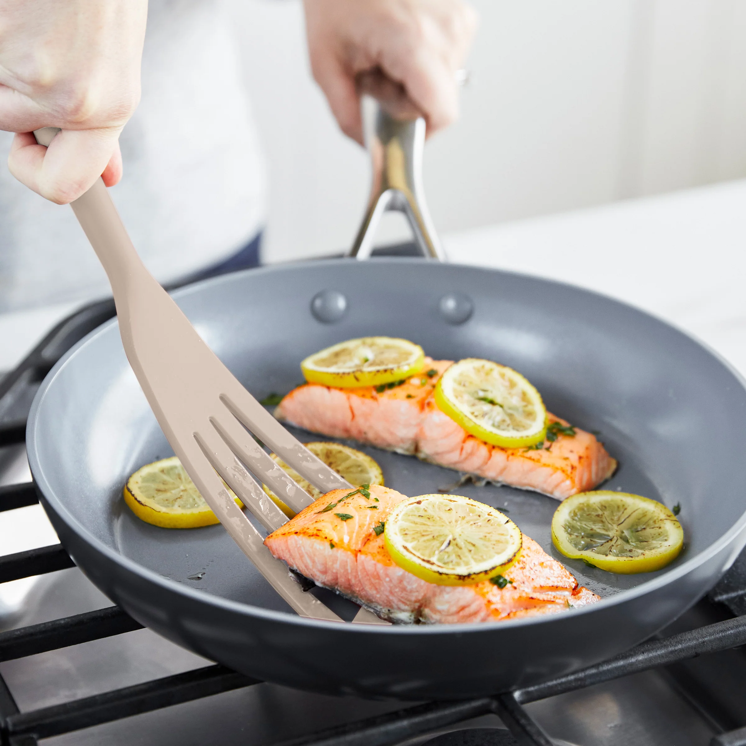 Platinum Silicone 7-Piece Utensil and Crock Set | Taupe