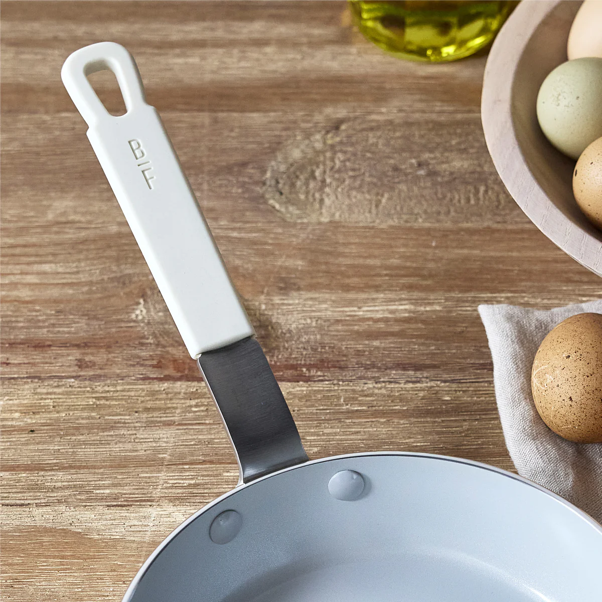 Bobby Flay by GreenPan Professional Ceramic Nonstick 10 Frypan | Cream