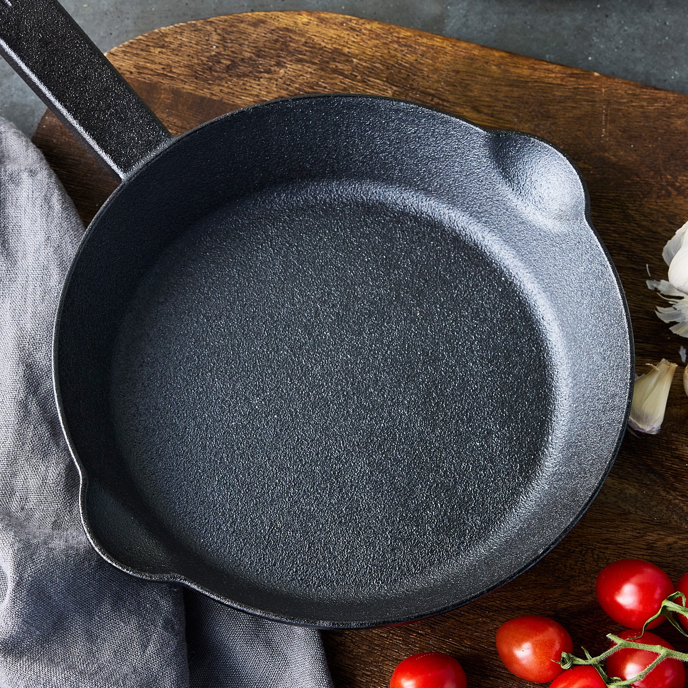 Bobby Flay by GreenPan 8 Cast Iron Frypan