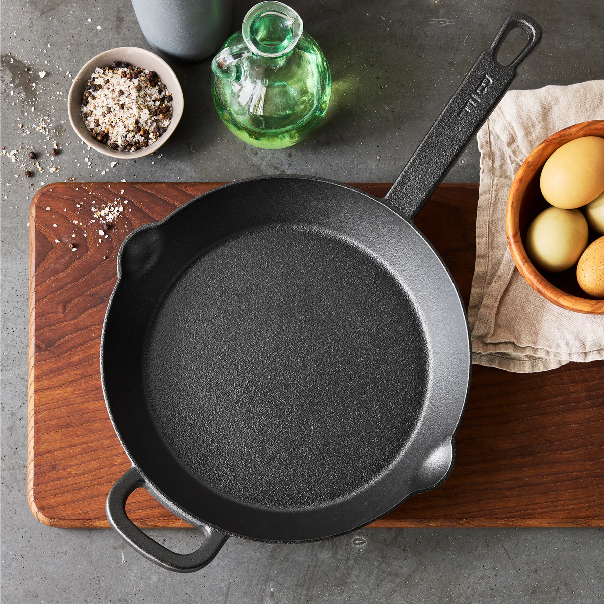 Bobby Flay by GreenPan 10 Cast Iron Frypan