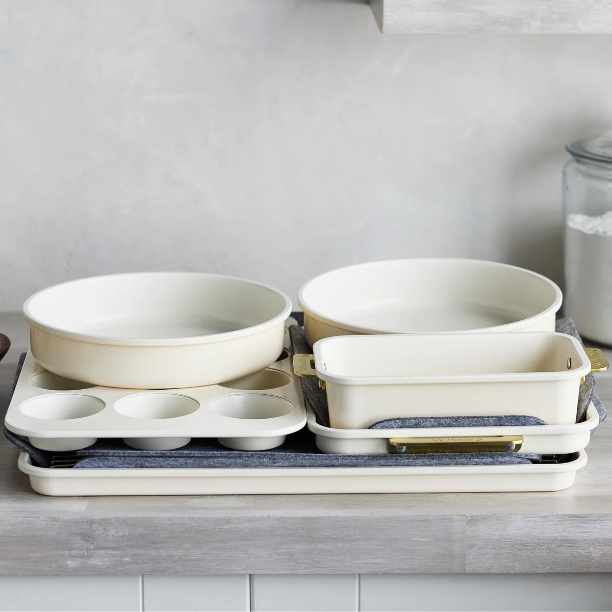 Reserve Bakeware 7-Piece Set | Cream