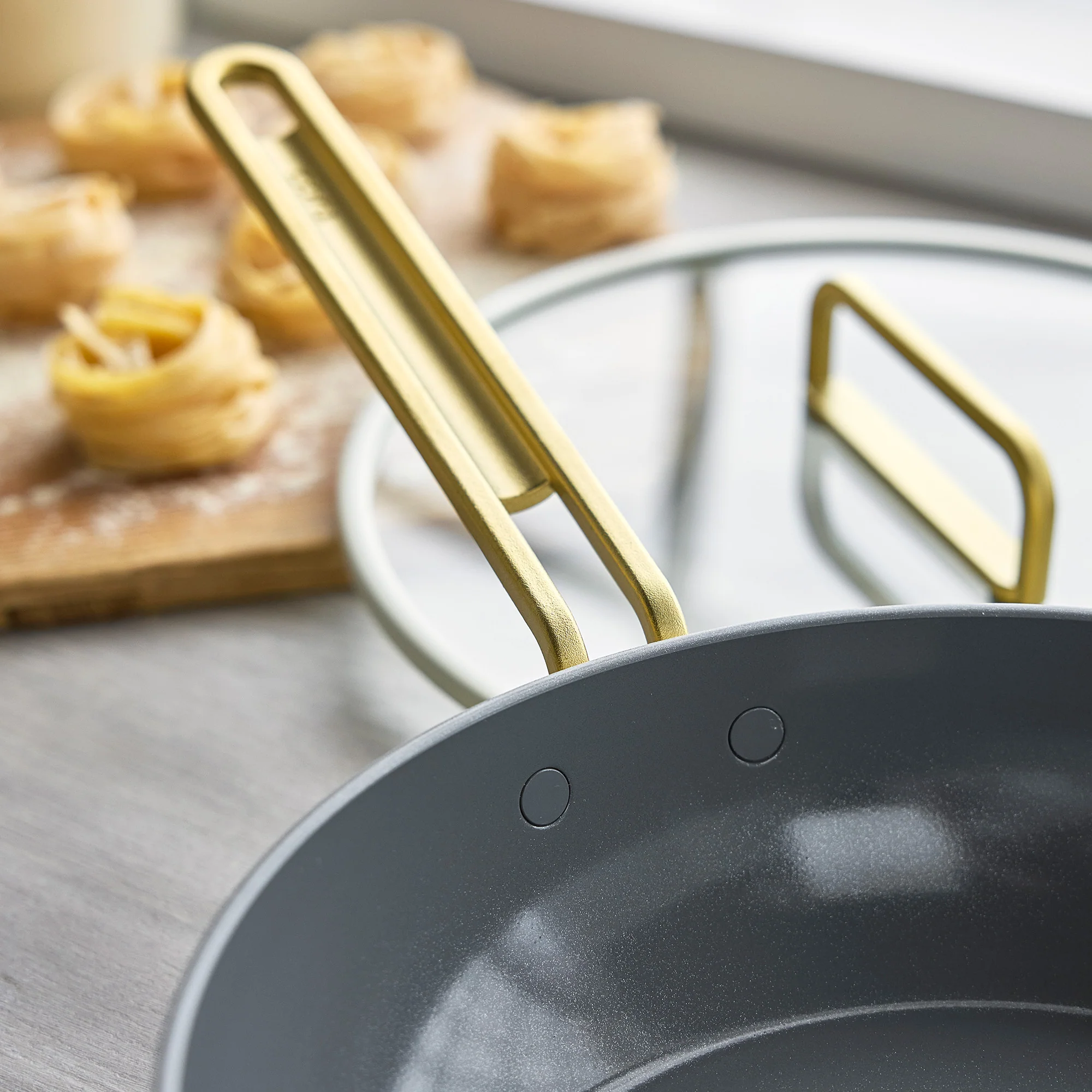 Stanley Tucci™ Ceramic Nonstick 4.5-Quart Stanley Pan Jr. | Carrara White