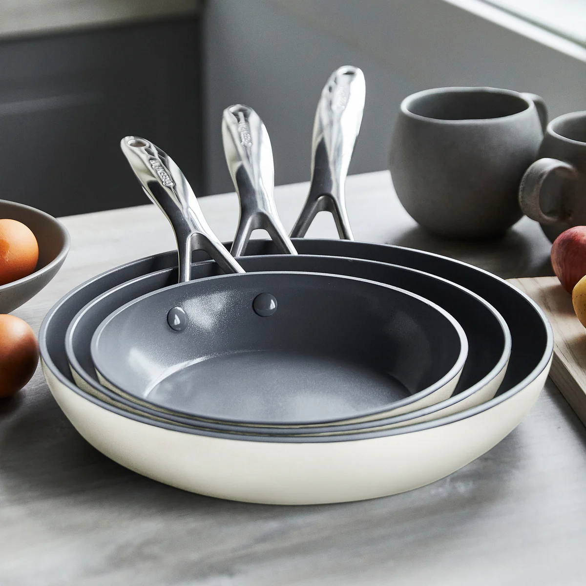 Valencia Pro Ceramic Nonstick 8, 9.5, and 11 Frypan Set | Cream