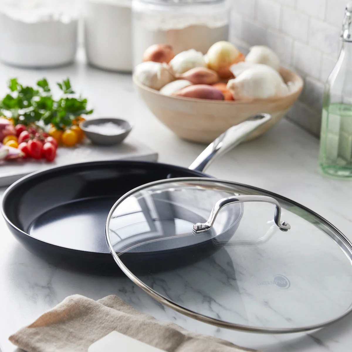 Chatham Black Ceramic Nonstick 12 Frypan with Lid