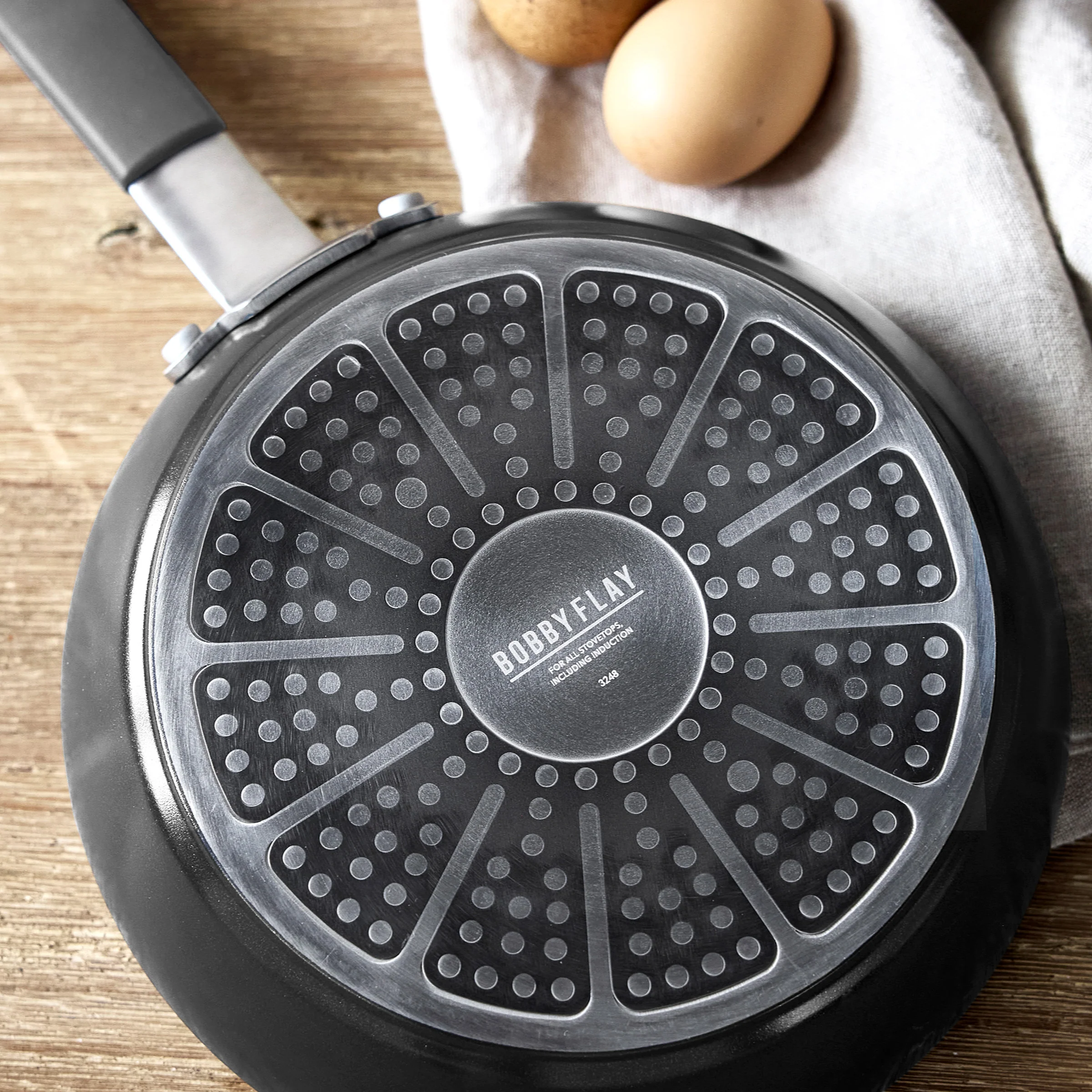 Bobby Flay by GreenPan Professional Ceramic Nonstick 12 Frypan | Graphite