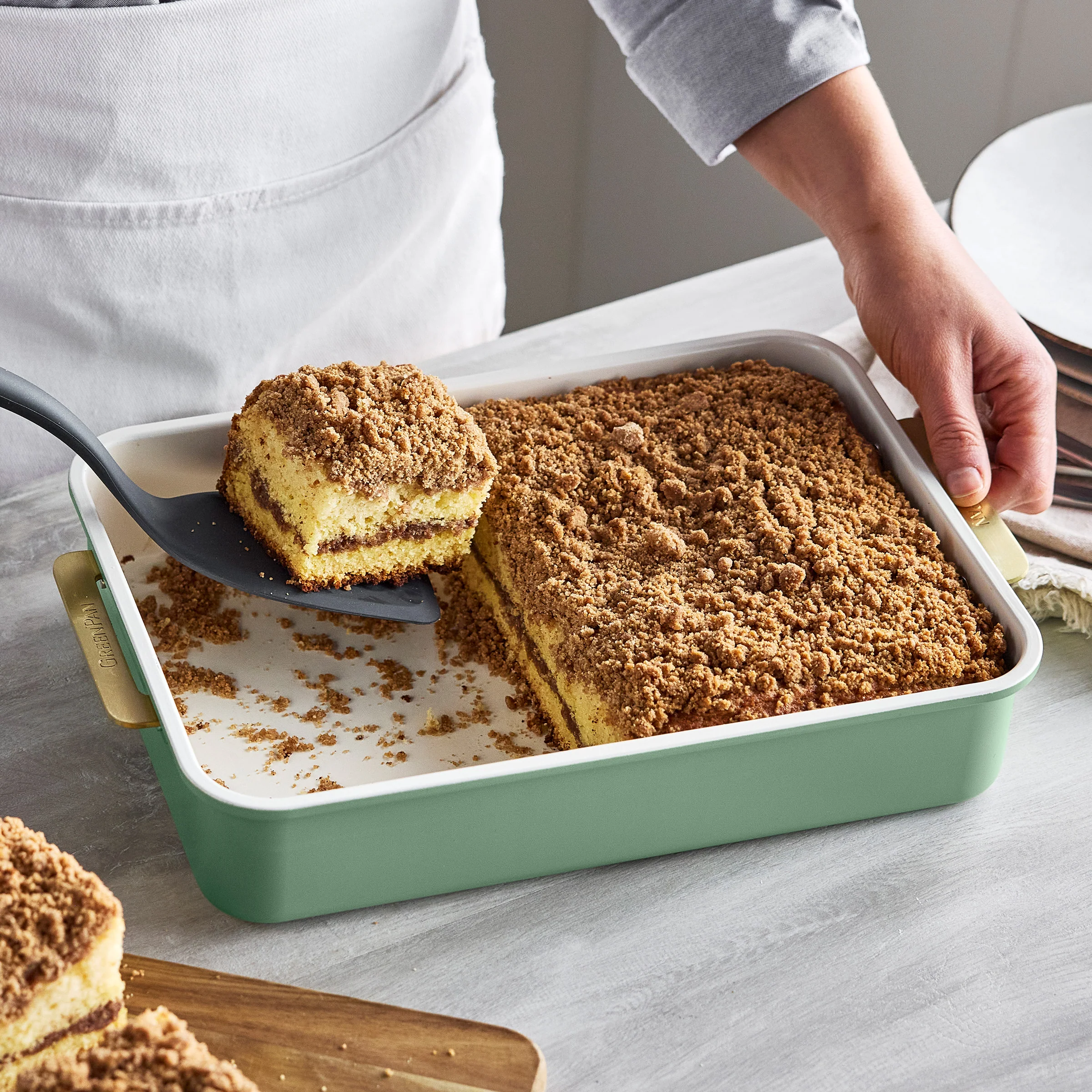 Reserve Bakeware 8-Piece Set | Sage