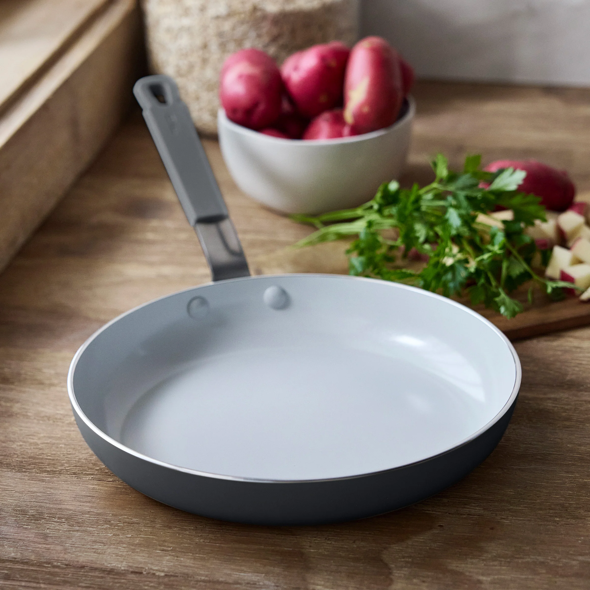 Bobby Flay by GreenPan Professional Ceramic Nonstick 10 Frypan | Graphite