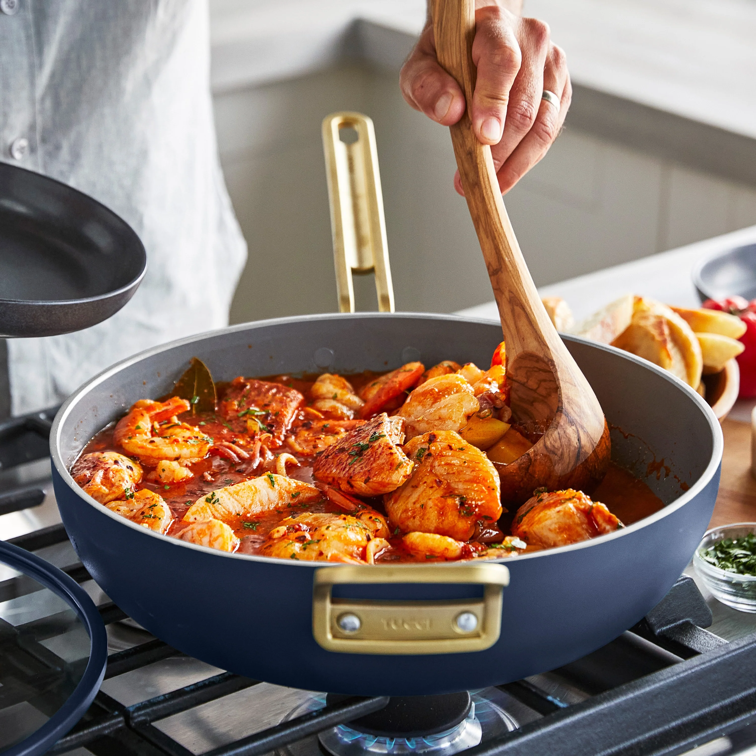 Stanley Tucci™ Ceramic Nonstick 6.5-Quart Essential Stanley Pan | Marino Blue