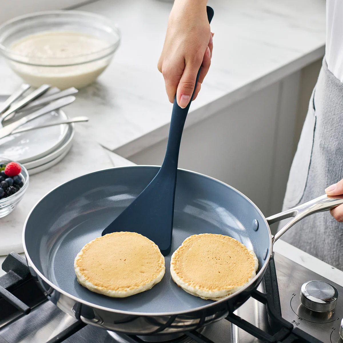 Premiere Silicone Turner | Oxford Blue