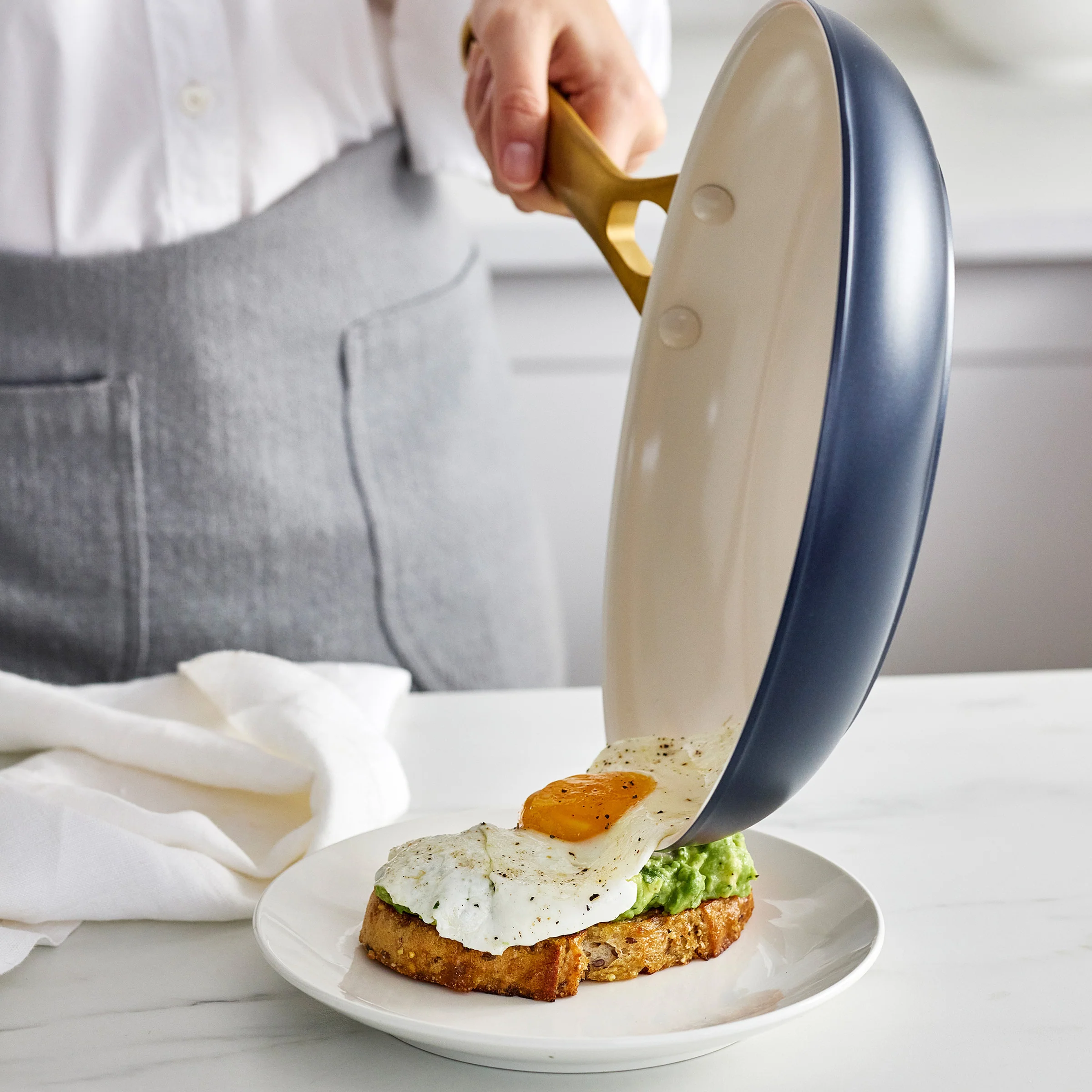 Reserve Pro 18-Piece Cookware & Bakeware Set | Twilight