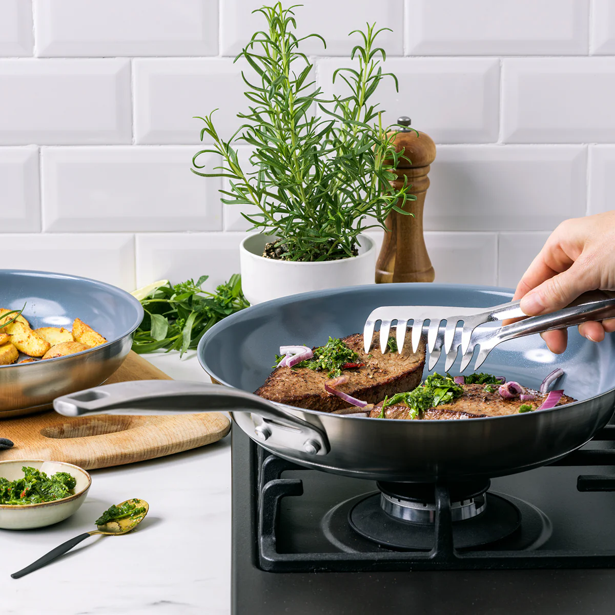 Treviso Ceramic Nonstick Stainless Steel 12 Frypan with Lid