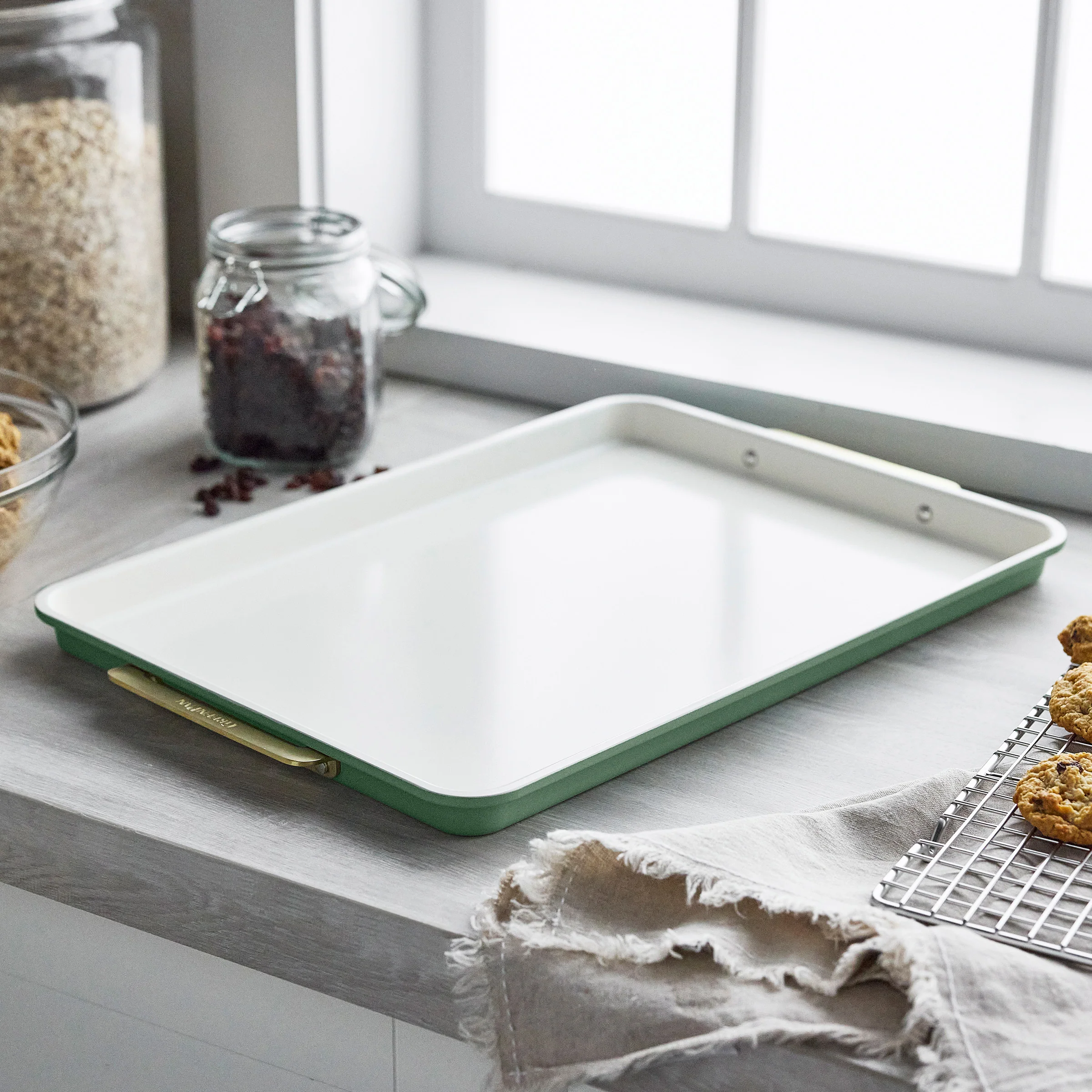 Reserve Bakeware 2-Piece Sheet Pan Set | Sage