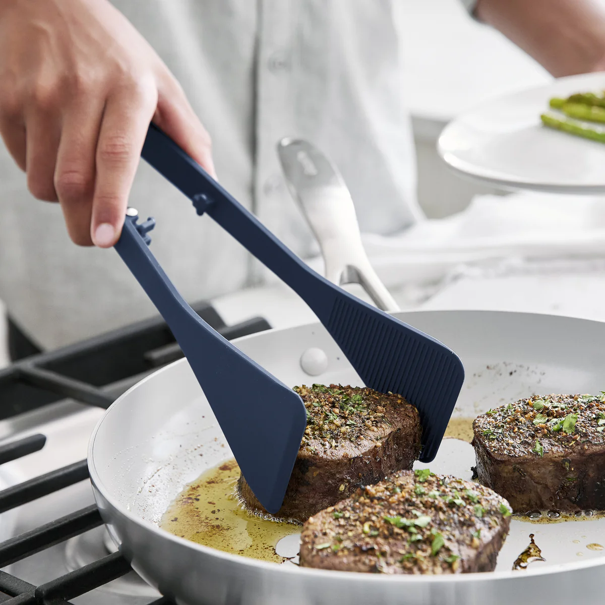 Premiere Silicone Wide Tongs | Oxford Blue