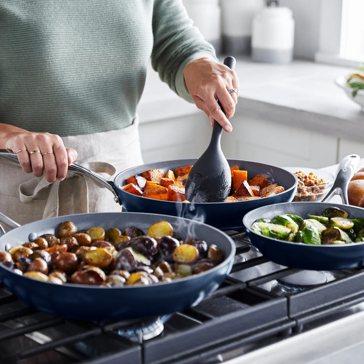 Valencia Pro Ceramic Nonstick 8, 9.5, and 11 Frypan Set | Twilight