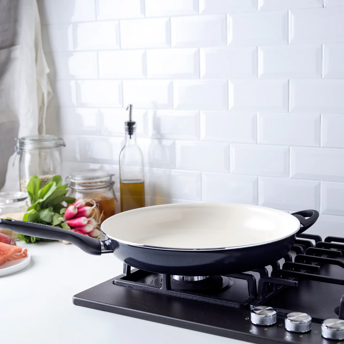 Rio Ceramic Nonstick 13.5 Frypan | Black