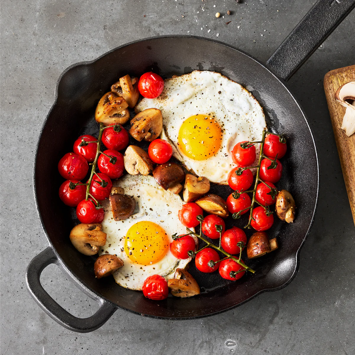 Bobby Flay by GreenPan 10 Cast Iron Frypan