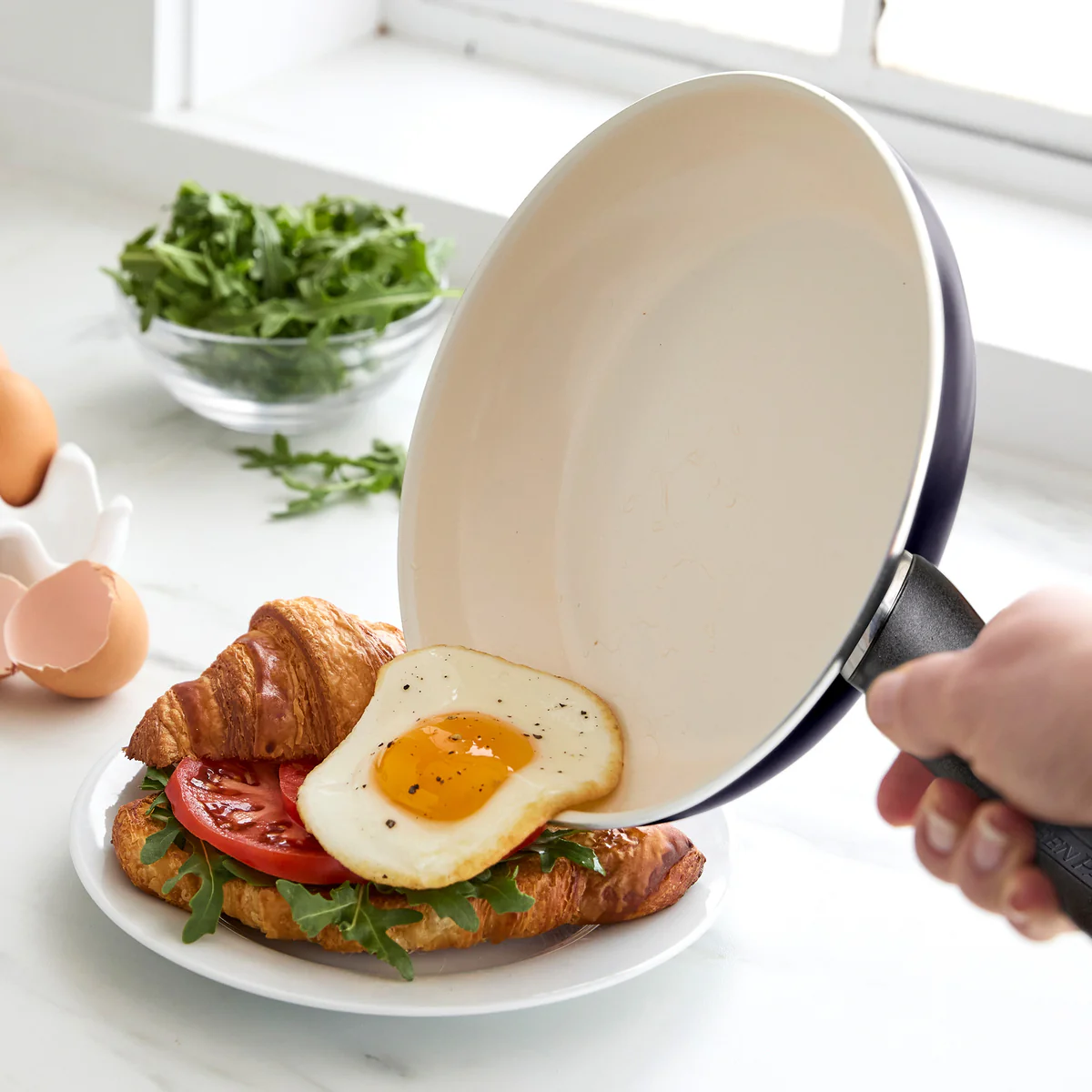 Rio Ceramic Nonstick 8 Frypan with Spatula | Black