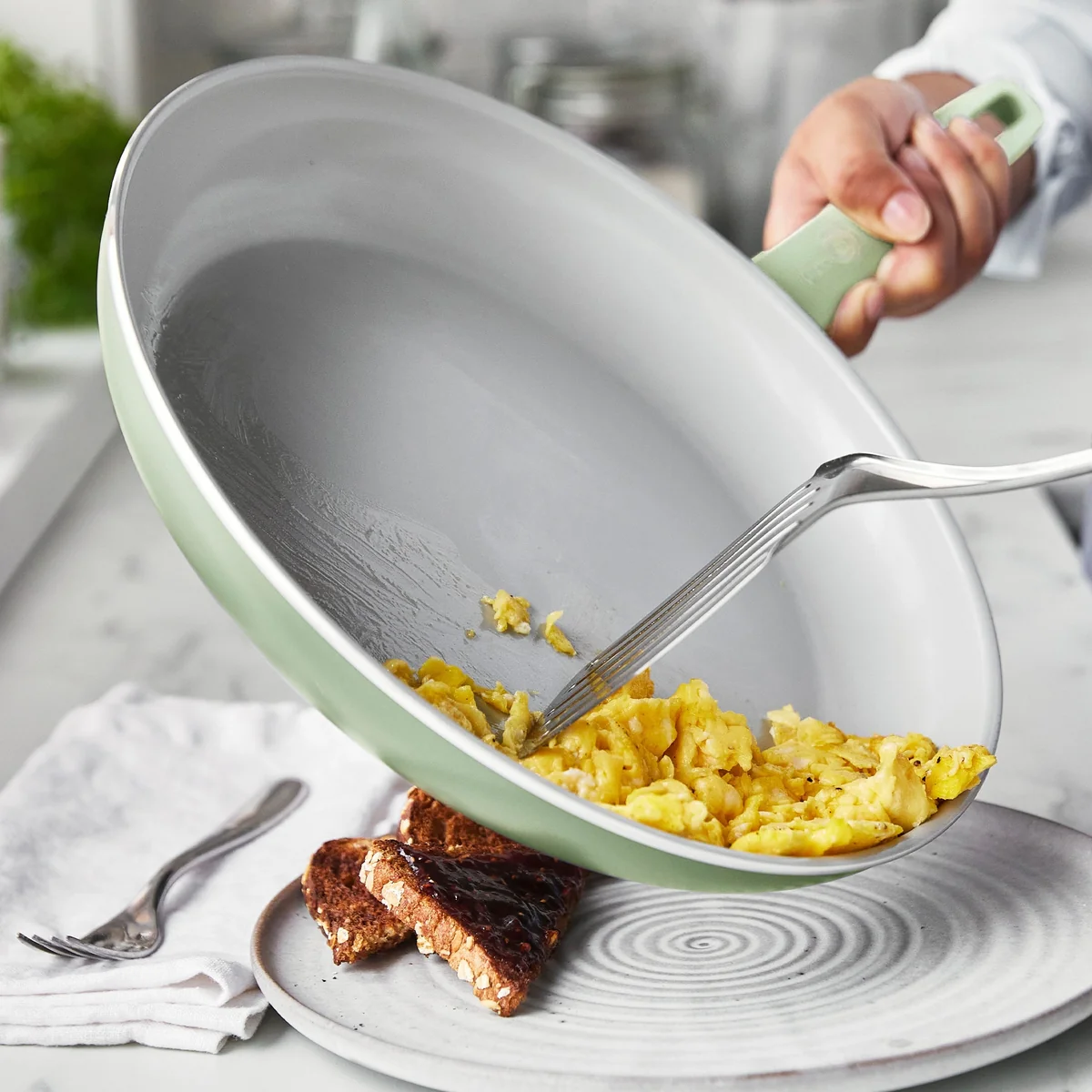 Dover Ceramic Nonstick 12 Frypan | Pastel Green