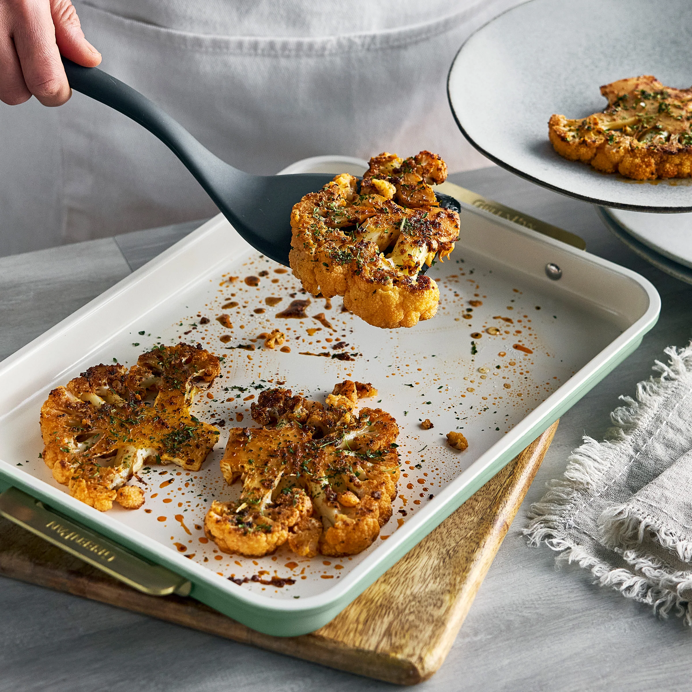 Reserve Bakeware 8-Piece Set | Sage