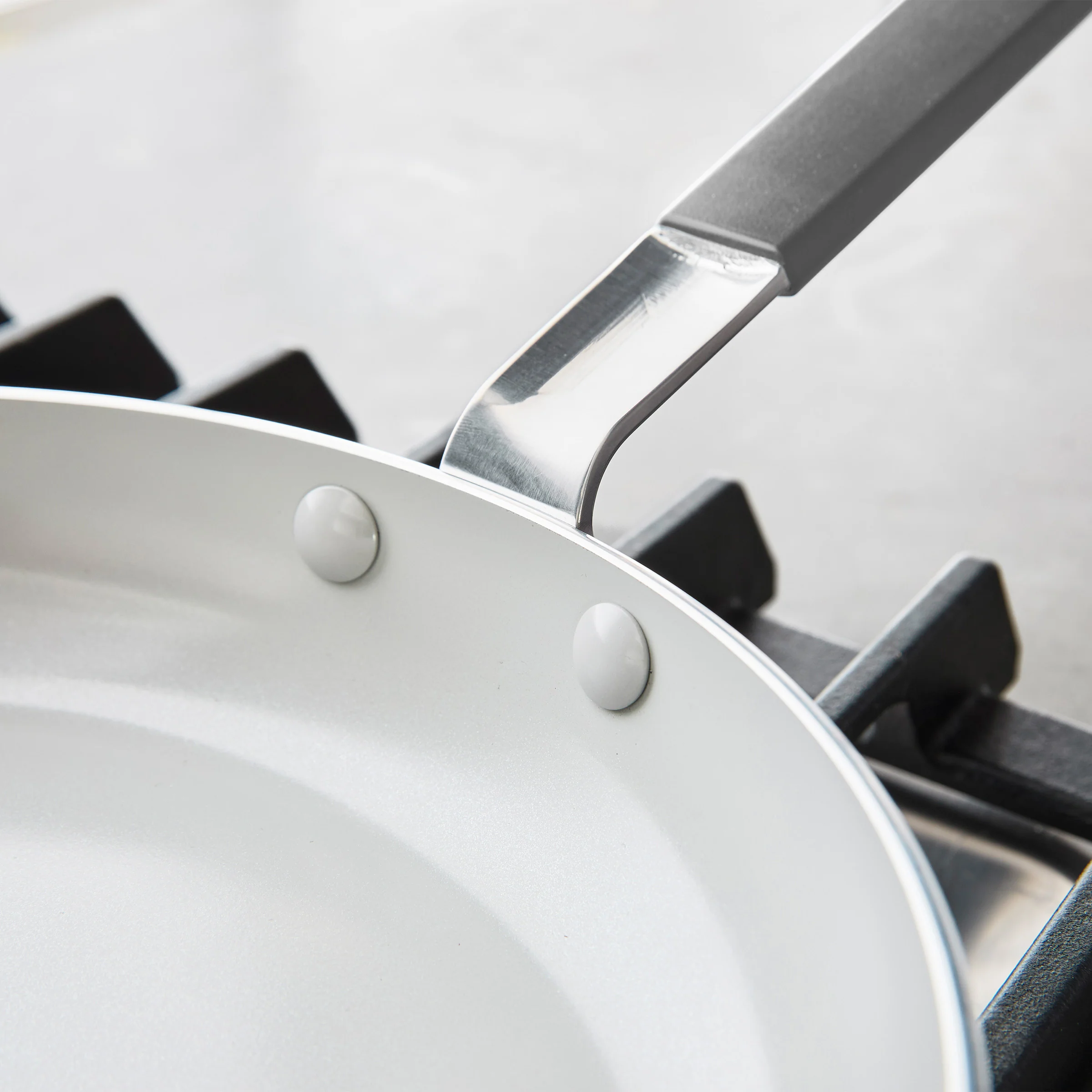 Bobby Flay by GreenPan Professional Ceramic Nonstick 10 Frypan | Graphite