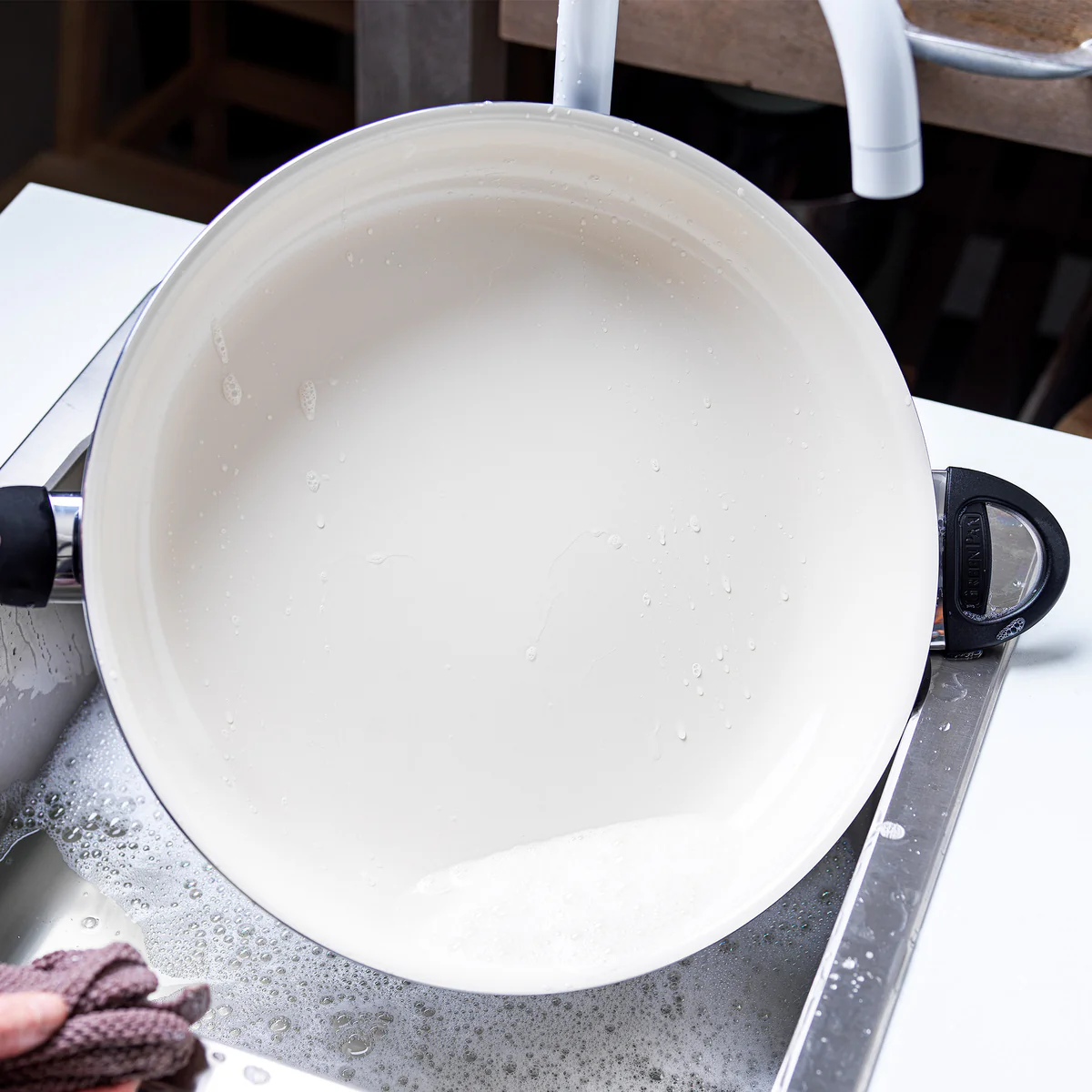 Rio Ceramic Nonstick 13.5 Frypan | Black