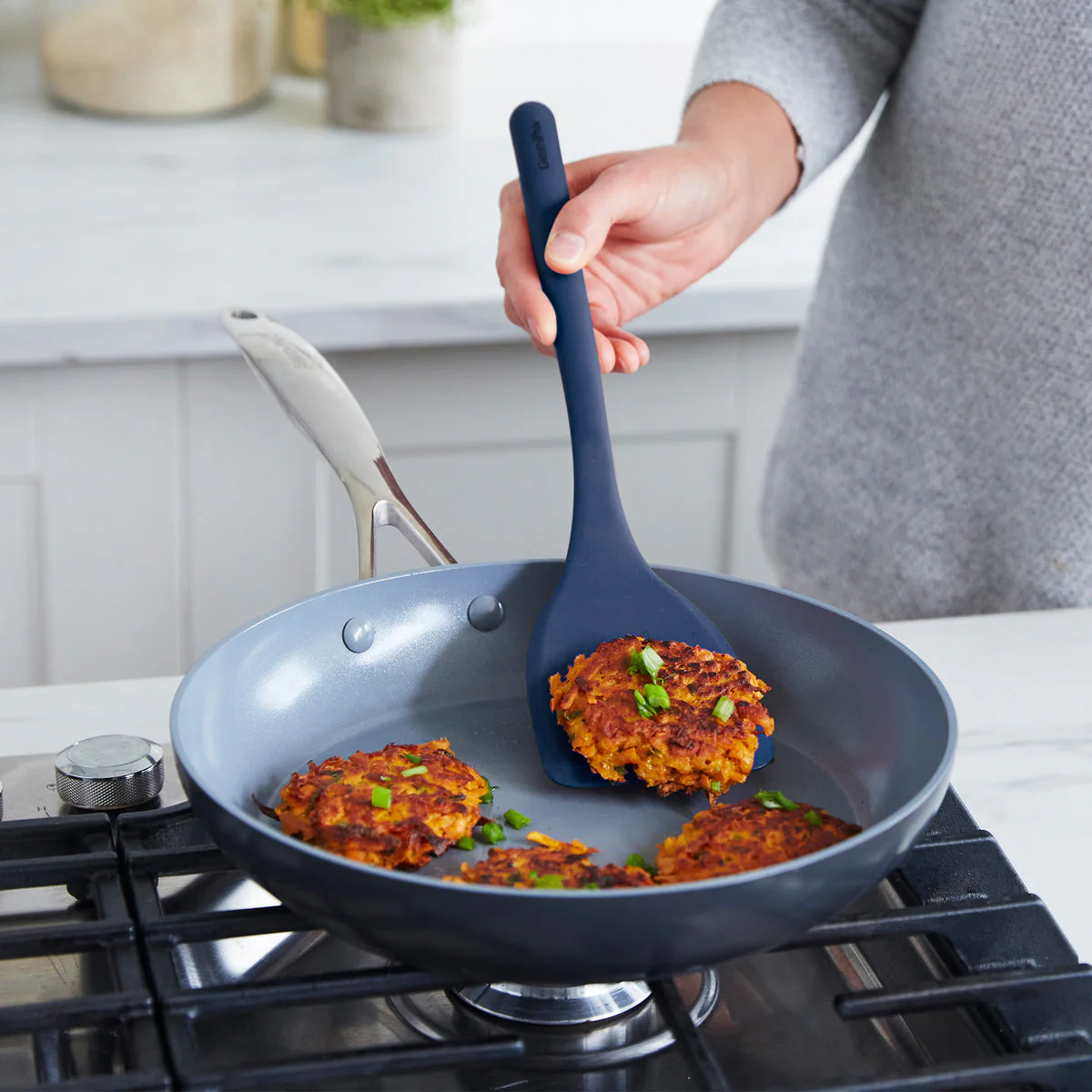 Platinum Silicone Solid Turner | Navy