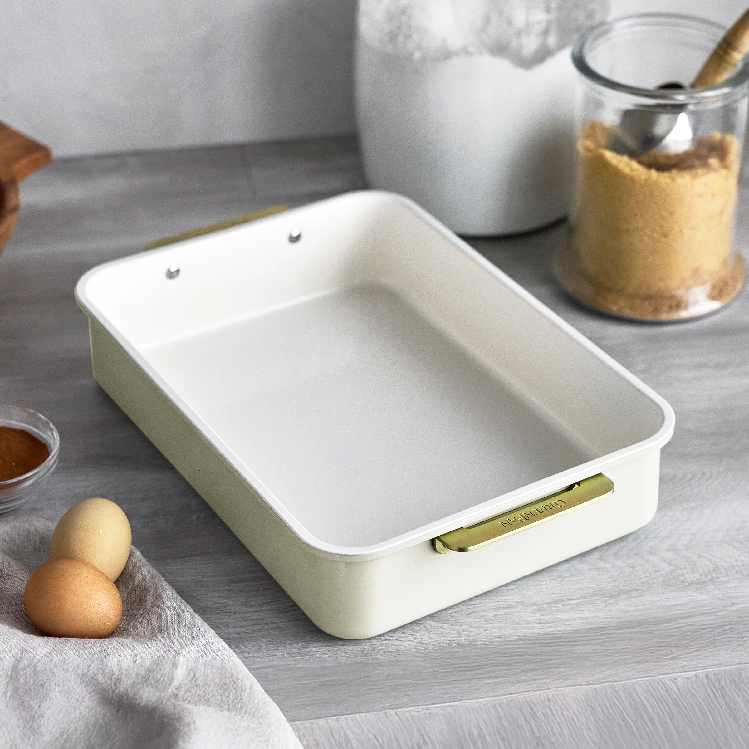 Reserve Bakeware 13 x 9 Rectangular Pan | Cream