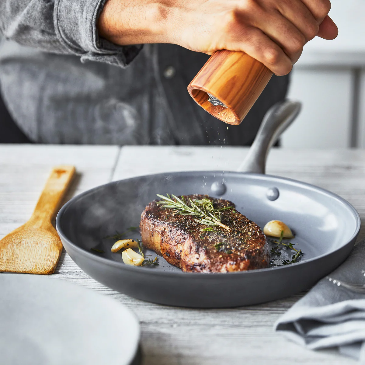 Lima Ceramic Nonstick 10 Frypan with Bamboo Spatula