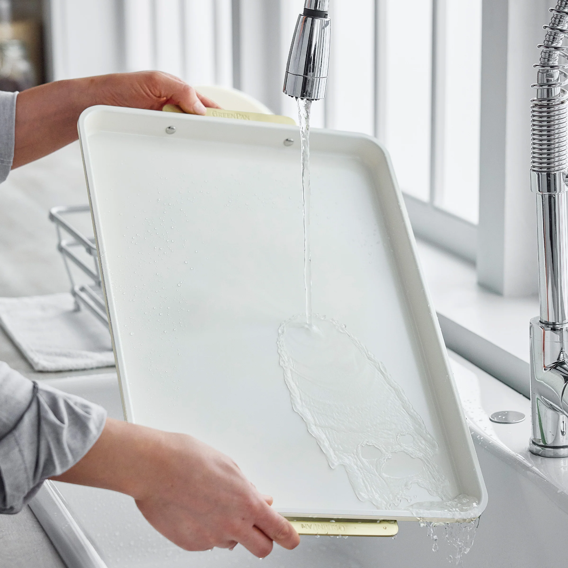 Reserve Bakeware 2-Piece 13 x 18 Half Sheet Pan Set | Cream