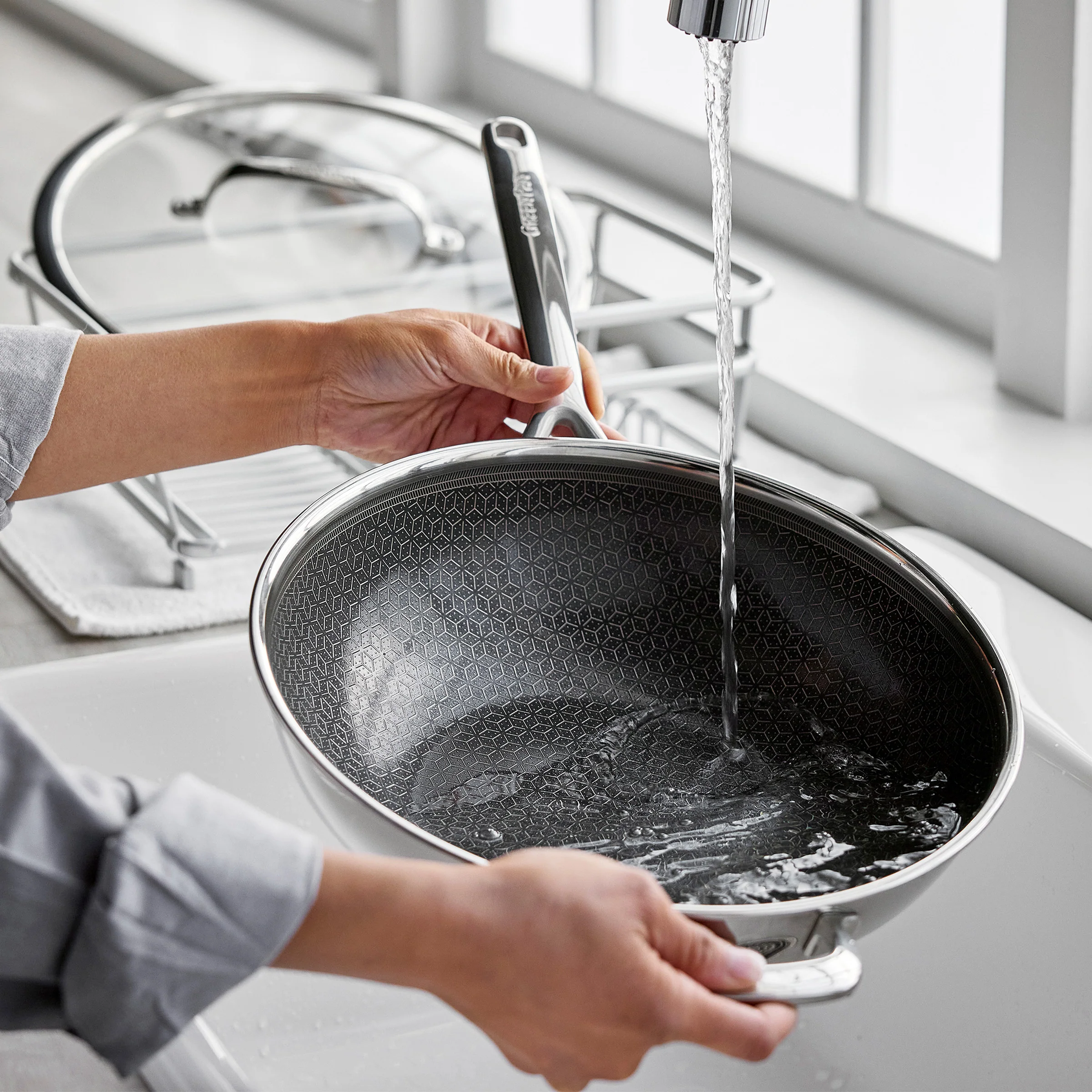 Spectra Thermobond Hybrid Ceramic Nonstick 12 Wok with Lid