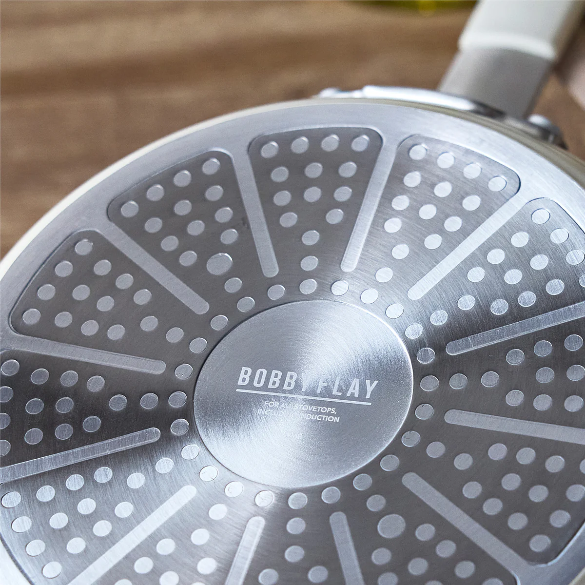 Bobby Flay by GreenPan Professional Ceramic Nonstick 4.5-Quart Sauté Pan with Lid | Cream