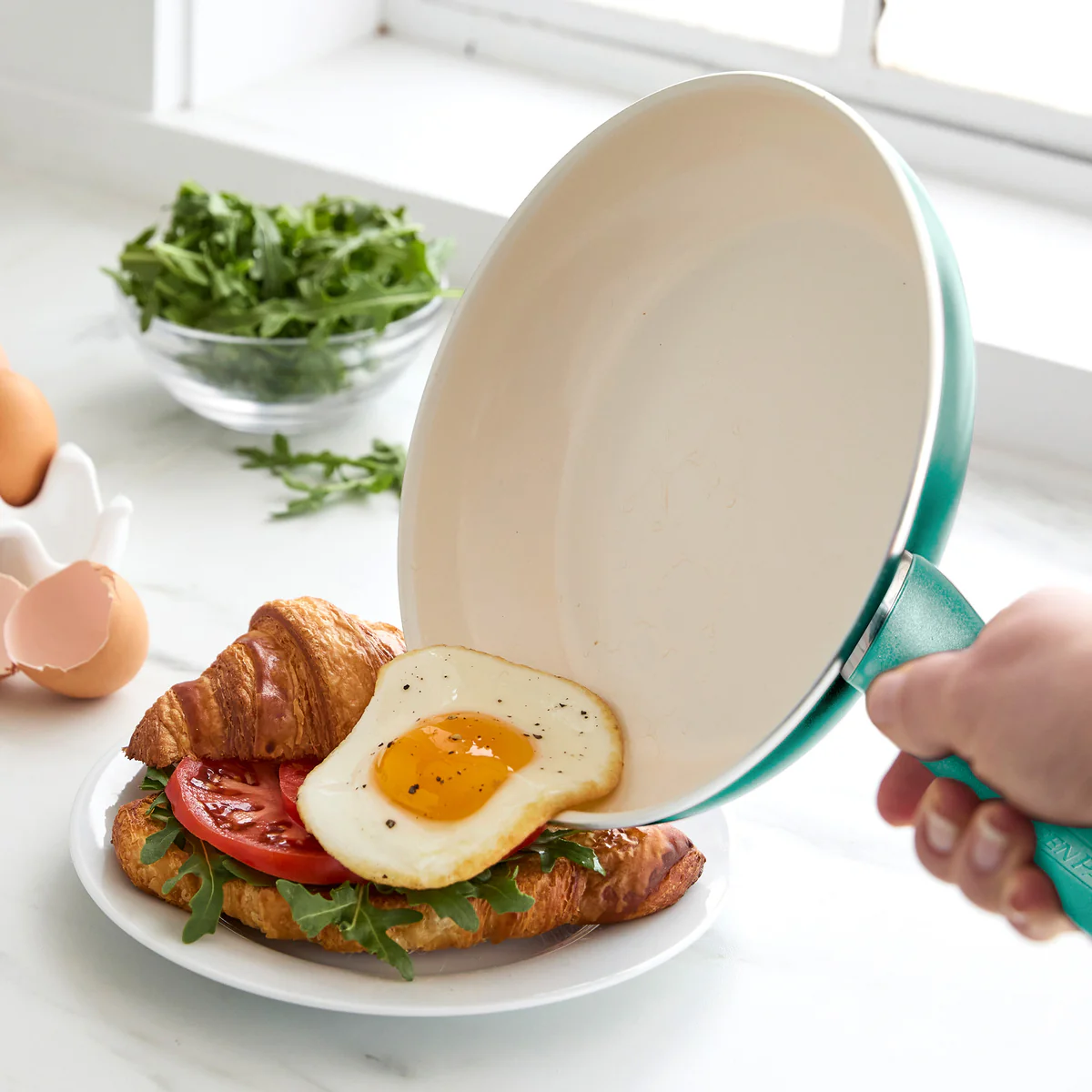 Rio Ceramic Nonstick 8 Frypan with Spatula | Turquoise