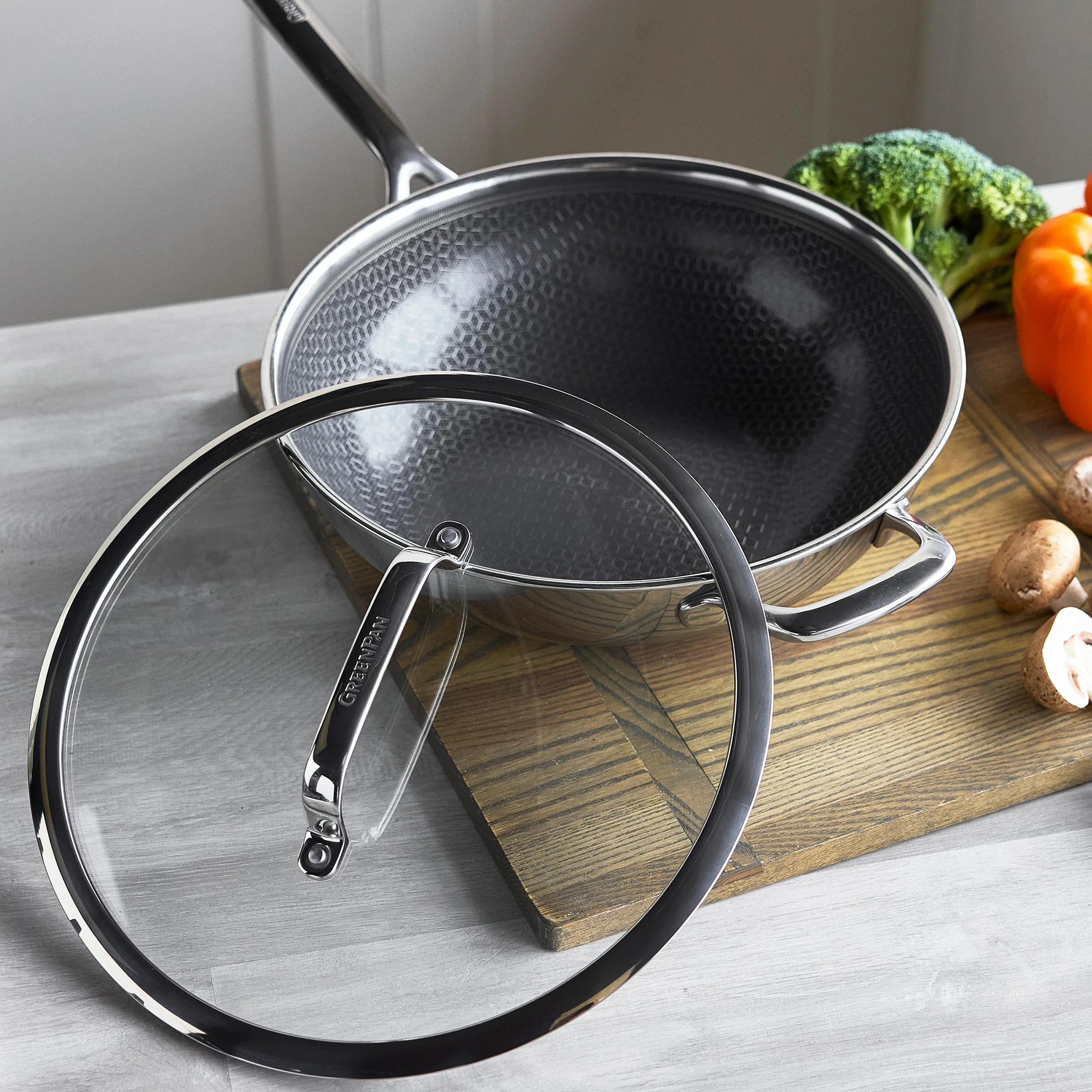 Spectra Thermobond Hybrid Ceramic Nonstick 12 Wok with Lid