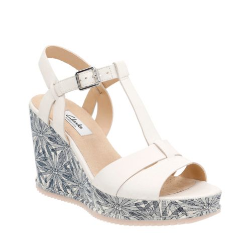 Clarks Adesha River - Wide Fit