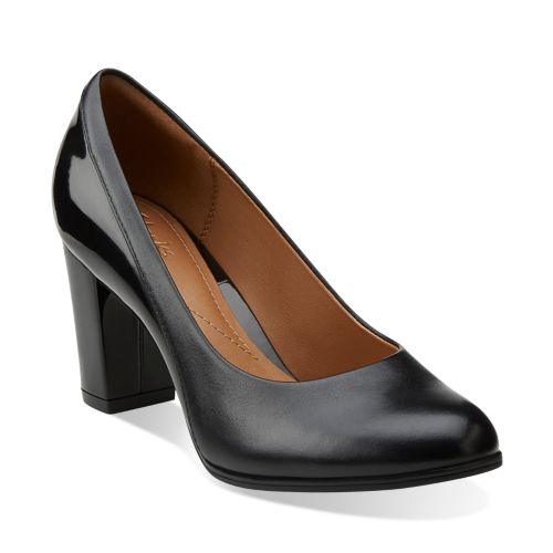 Clarks Basil Auburn - Wide Fit