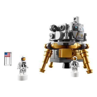 LEGO® NASA Apollo Saturn V