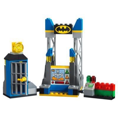 LEGO The Joker™ Batcave Attack
