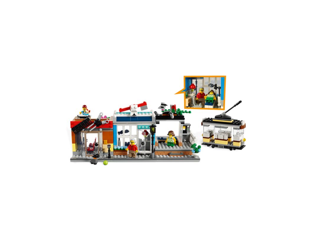 LEGO Townhouse Pet Shop & Caf