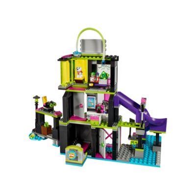 LEGO Lena Luthor™ Kryptomite™ Factory