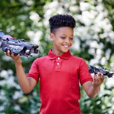 LEGO Flying Fox: Batmobile Airlift Attack