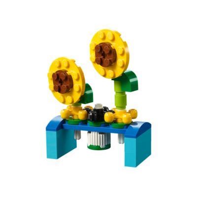 LEGO Bricks and Gears