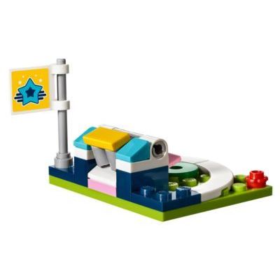 LEGO Stephanies Soccer Practice