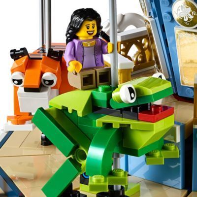 LEGO Carousel
