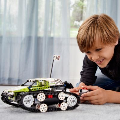 LEGO RC Tracked Racer