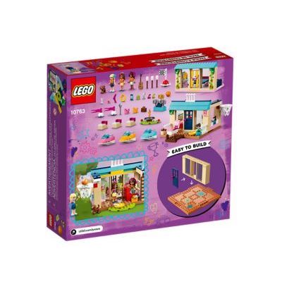 LEGO Stephanies Lakeside House