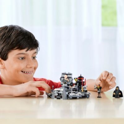 LEGO Darth Vader™ Transformation